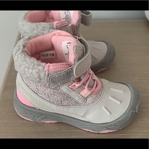 Stride rite size 7 boots